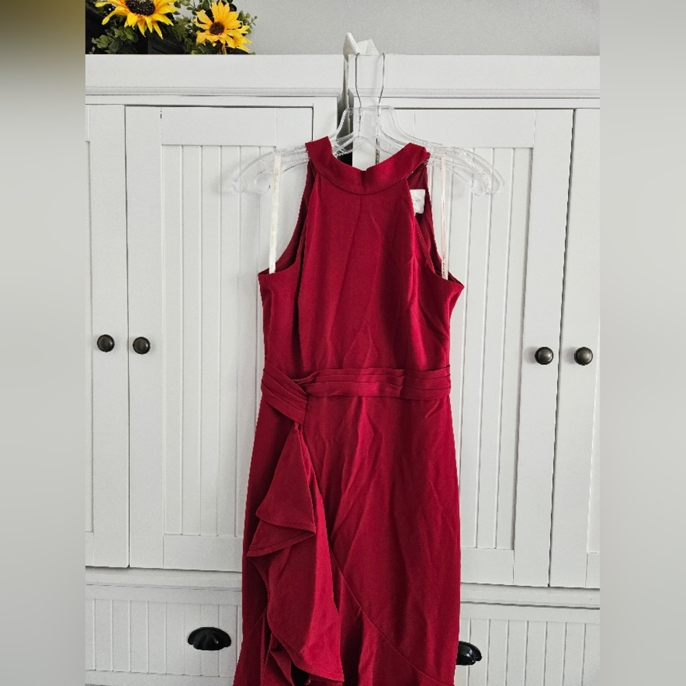 Red dress - Picture 3 of 7